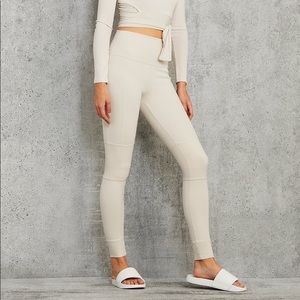 ALO yoga high waist avenue legging XXS in bone